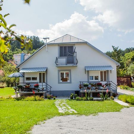 Apartments Heaven Цетине Экстерьер фото